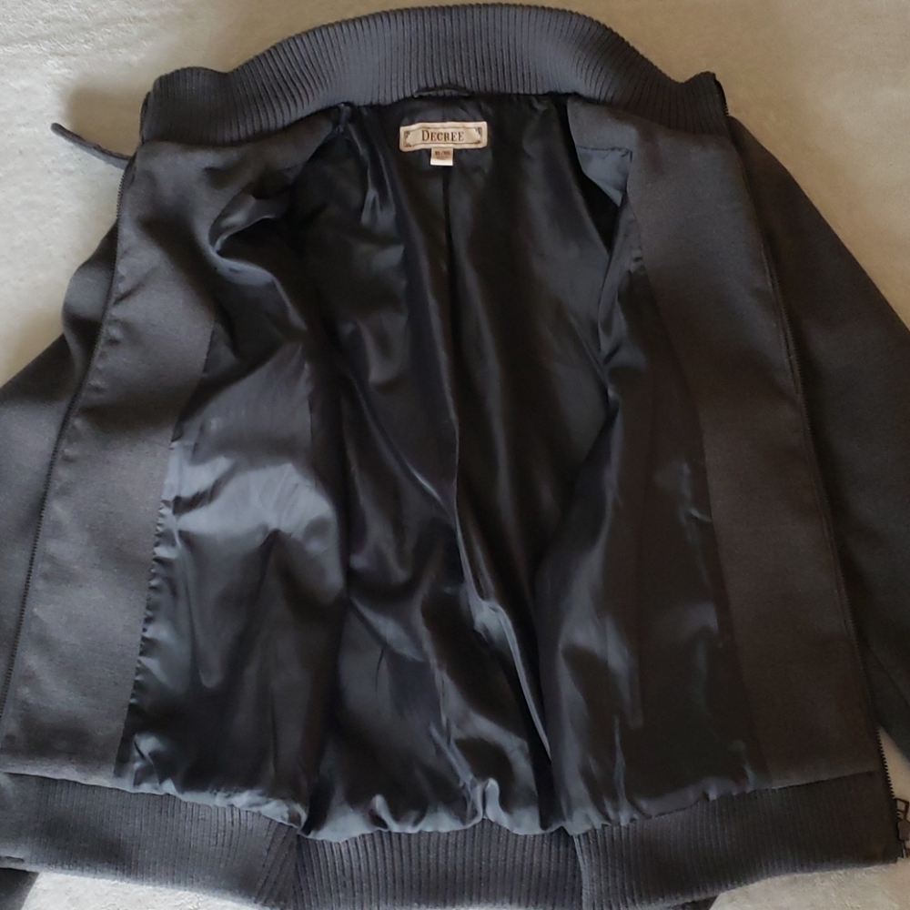 Bomber Jacket - Picture 2 of 3